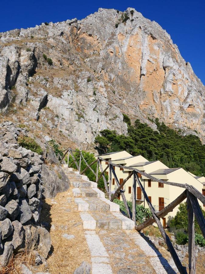 La Casa Di Emanuela Hotel Caltavuturo Luaran gambar