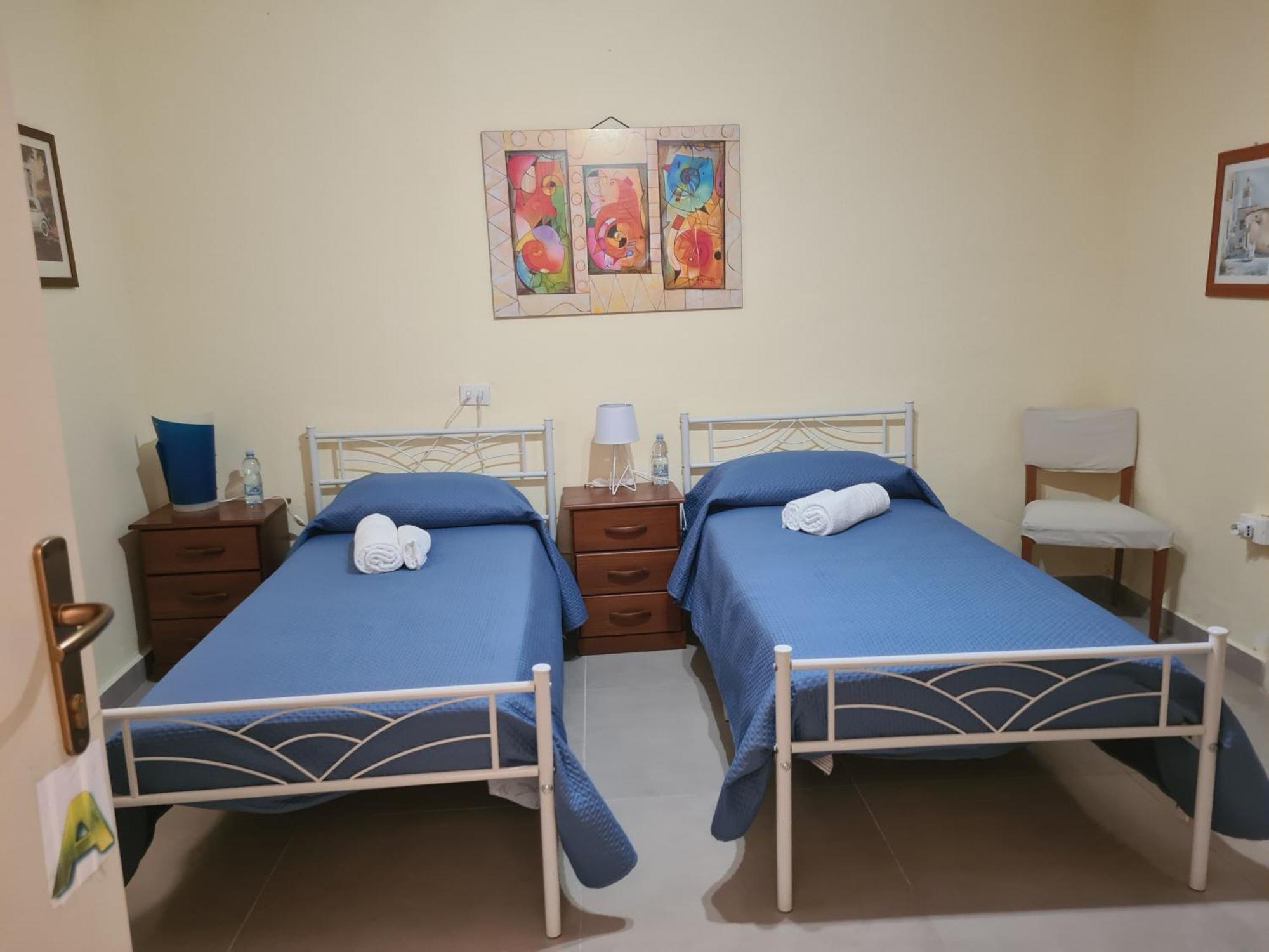 La Casa Di Emanuela Hotel Caltavuturo Bilik gambar