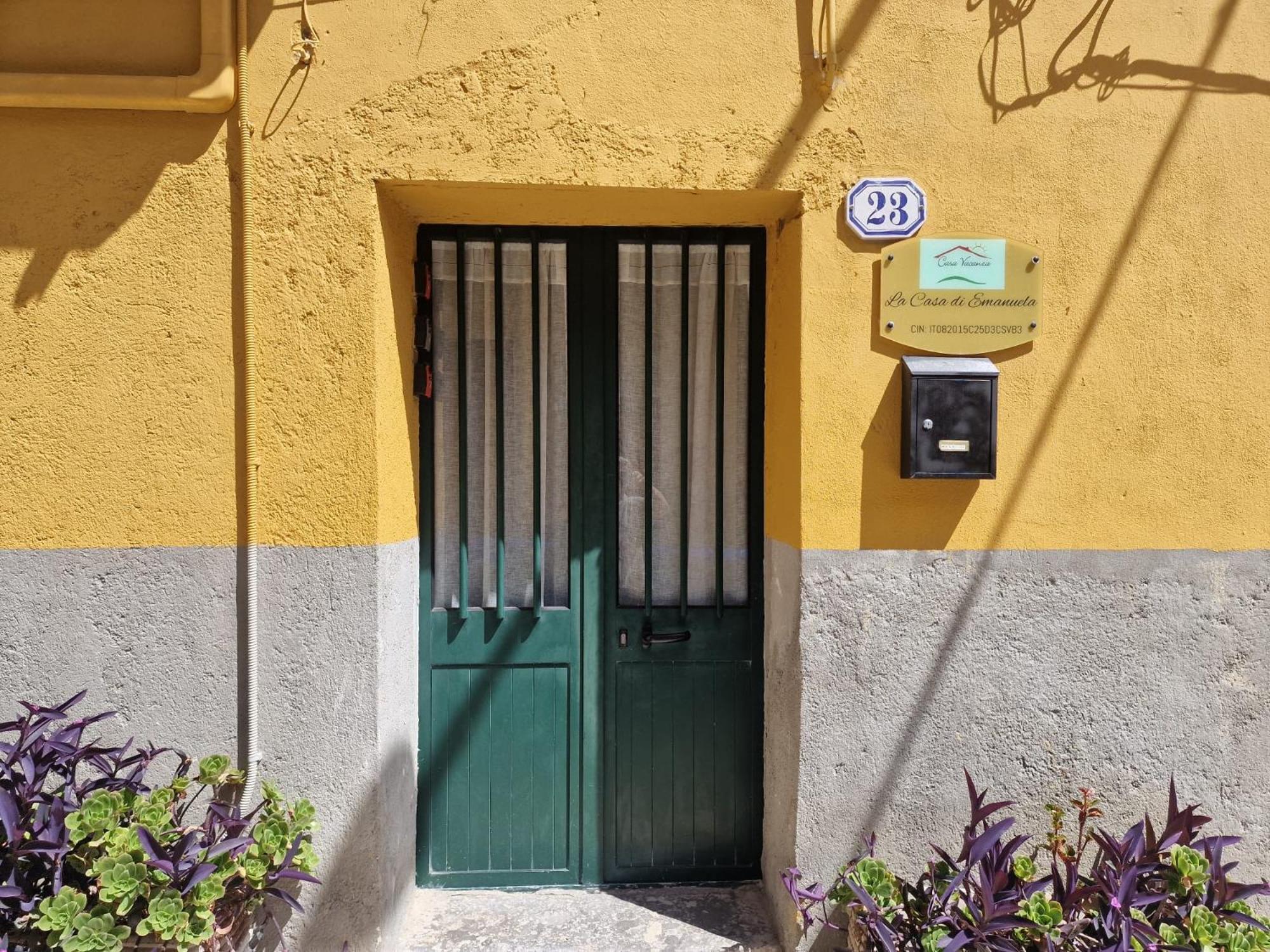 La Casa Di Emanuela Hotel Caltavuturo Luaran gambar
